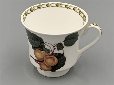 Queens Hookers Fruit – Apricot Tea Cup. | Replace Your Plates