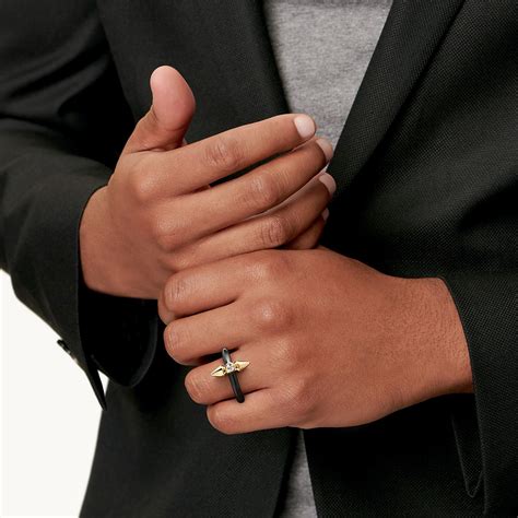 rings  women crafted  excellence tiffany