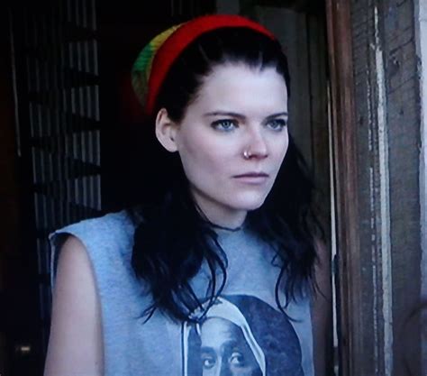 Emma Greenwell season 2-5 as Mandy Milkovich. | Shameless, Ian