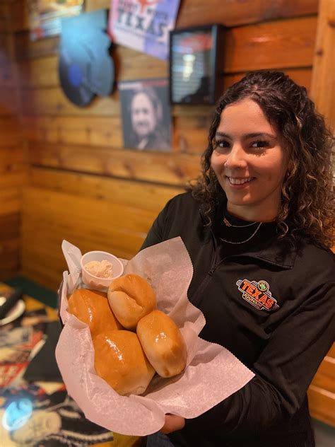 Texas Roadhouse - Looking for a job with delicious perks? Join our team