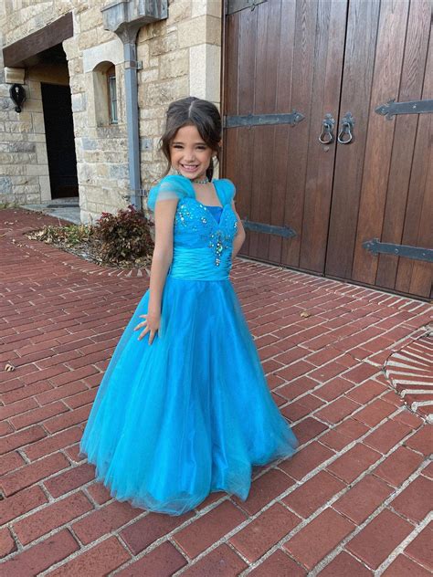 Woman Alters Her Prom Dress for 5-Year-Old to Wear to Daddy-Daughter