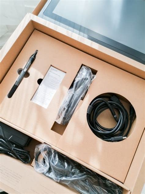 Grafički tablet WACOM Cintiq 16 Pen Display