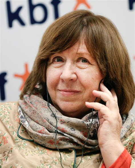 Лауреат Нобелевской премии Светлана Алексиевич совершила каминг-аут | BURO.
