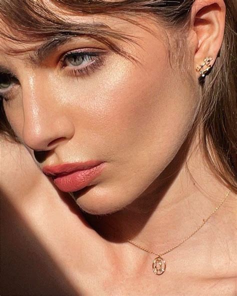 9 Best French Face Creams & Moisturizers 2025