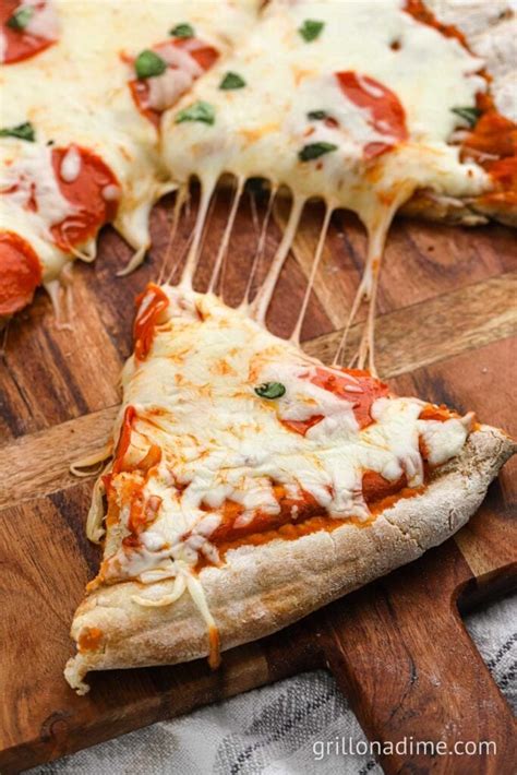 Grilled Pizza Dough - grillonadime.com