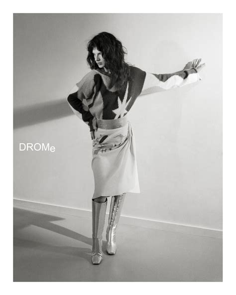 DROMe - Mila Taylor-Young