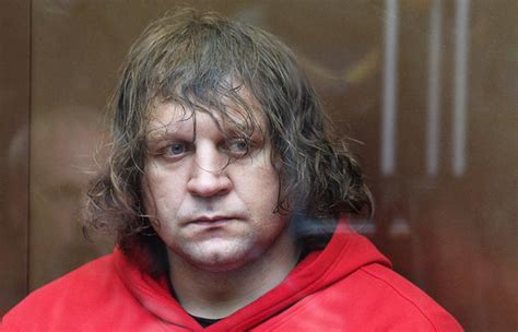 Александр Емельяненко приговорен к 4,5 годам за изнасилование