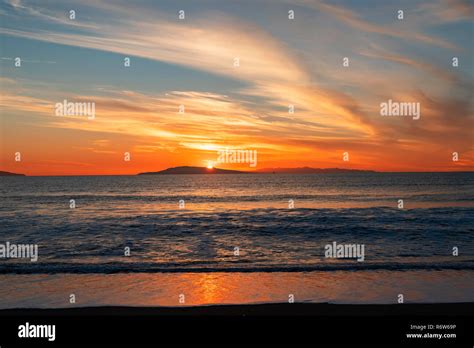 Sunset at Ventura beach during fall twilight Stock Photo - Alamy