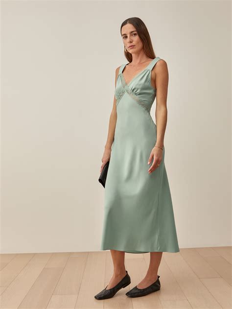 16 New Reformation Finds That Passed a Fashion Editor's Test | Who What