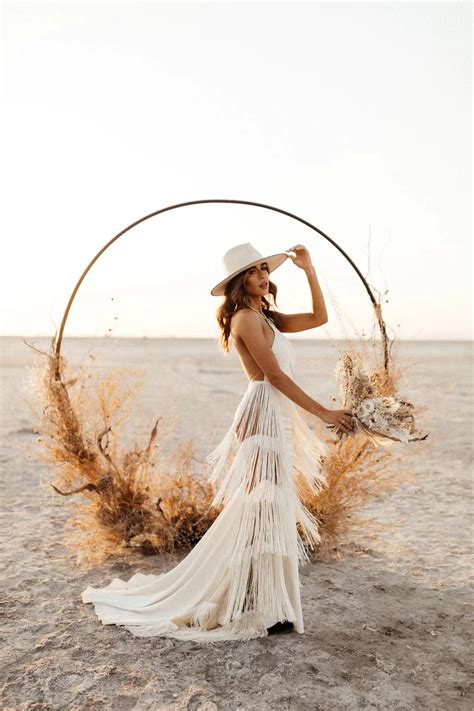 Halter Mermaid Wedding Dresses With Stunning Tassels DW671 – TANYA BRIDAL