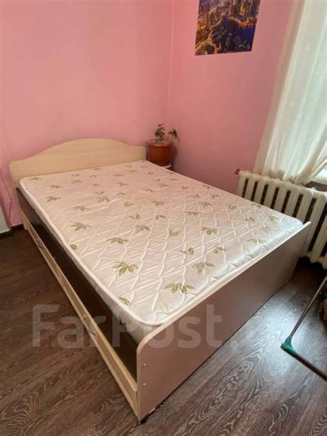 Продам кровать 2-х спальную, двуспальная, матрас в комплекте, тёмное ...
