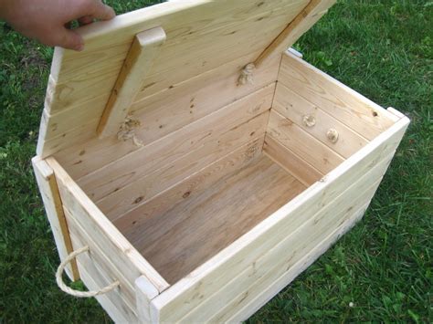 woodwork   build wood trunk  plans