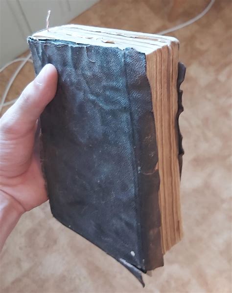 I found a book that is over 200 years old : r/mildlyinteresting