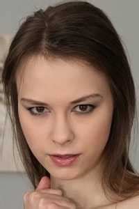 Beata Undine | GoldPoster