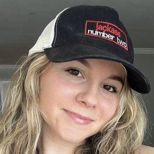 yellz0 - Age, Family, Bio | Famous Birthdays