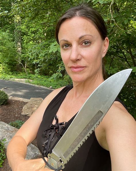 Suzänne Zeta Naked and Afraid