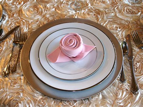 How To Fold Napkins Restaurant Style at Tarah Gordon blog