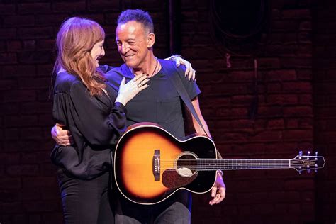 Bruce Springsteen And Patti Scialfa Share A Soul-Stirring Duet In