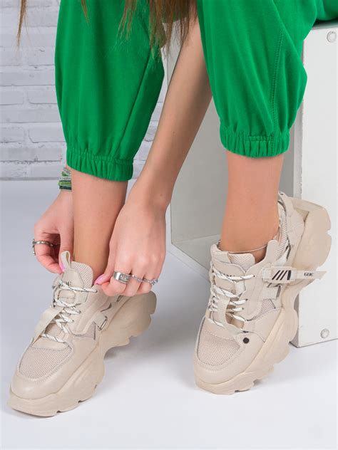 GOE Sneakersy buty damskie Beżowe | Midiamo.pl