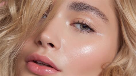 heres     dewy glow    skin  dry