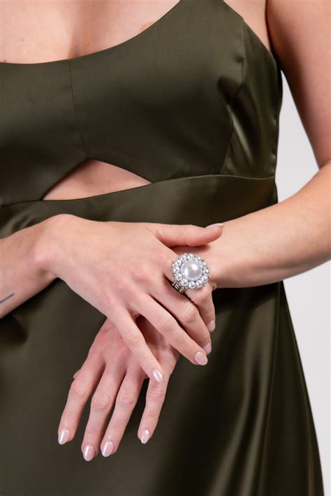 Gemma Pearl Glam Stretch Ring – Sophia Collection