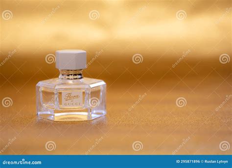 Gucci Flora glass bottle editorial photo. Image of cologne - 295871896