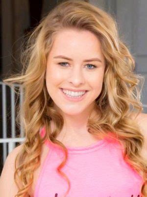 Lilly Ford's Instagram, Twitter & Facebook on IDCrawl