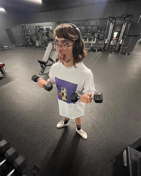 Lean Beef Patty in 2025 | Muscular women, Muscle women, Fitness inspiration