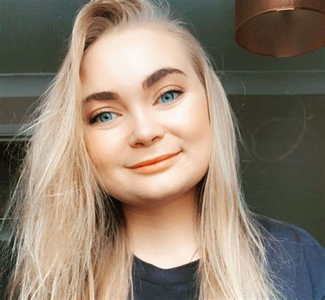 Actriz que fue el bebé sol de Teletubbies anuncia que está embarazada 