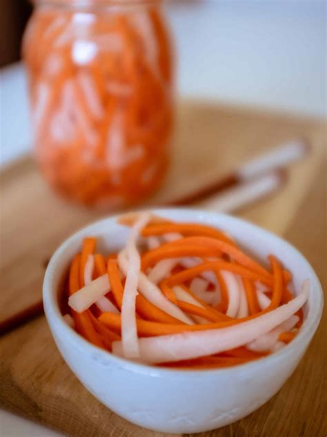 вьетнамская маринованная морковь с дайконом - еда и мир