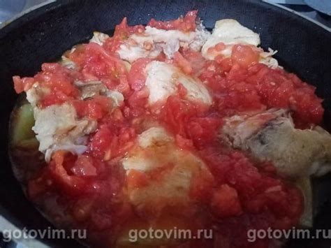 Курица в томатном соусе на сковороде. Рецепт с фото