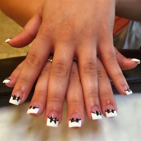 Fantasy Nails & Bar - Best Nail Salon in Eugene, OR 97402