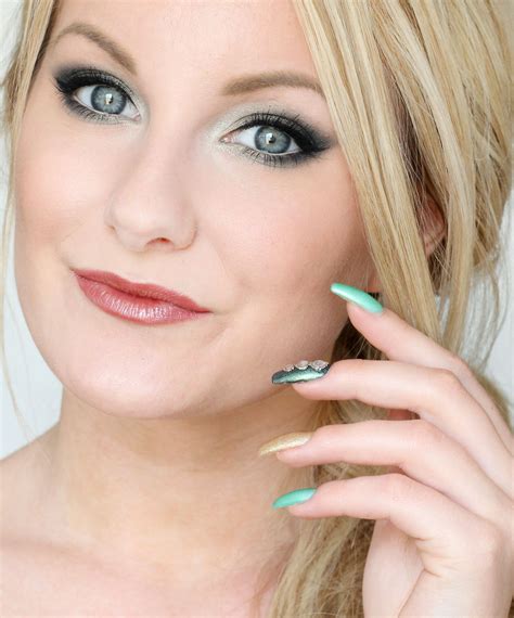 Smokey green | Imakeyousmile.se