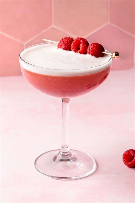 Clover Club Cocktail - Another Cocktail Blog
