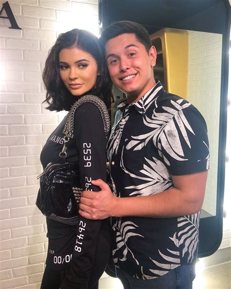 The ASMR Ryan 🔪 on Twitter: "Ran Into Another Fan! She Wanted a Selfie