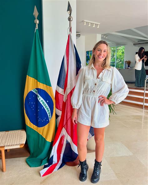 Chloe Sinclair | Para quem está aqui de longa data: obrigada, o seu