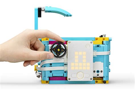 Купить Базовый набор SPIKE Prime LEGO Education 45678 в Москве