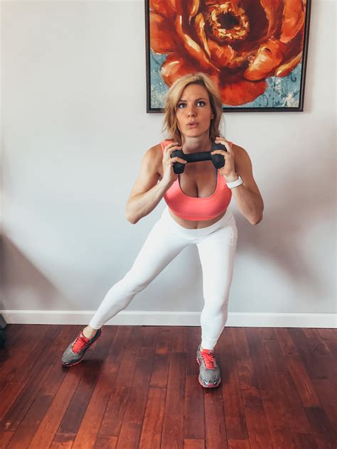 15-Minute HIIT: HOME WORKOUT – No Equipment | Bender Fitness