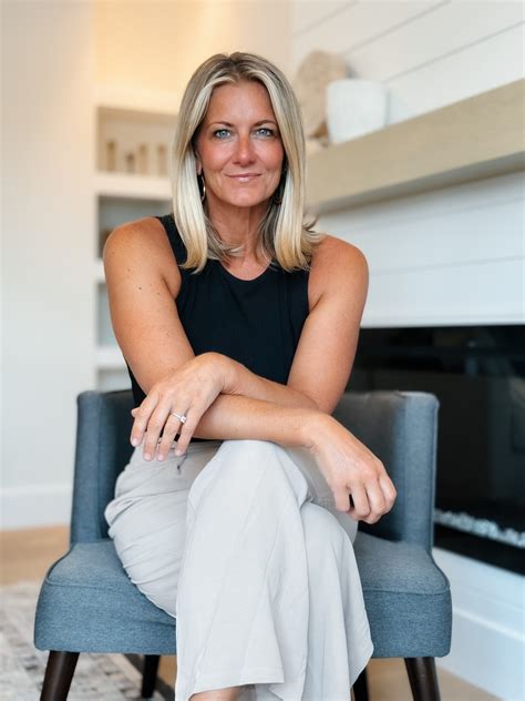 Did you know that intimate separate living areas are back? Yup, they