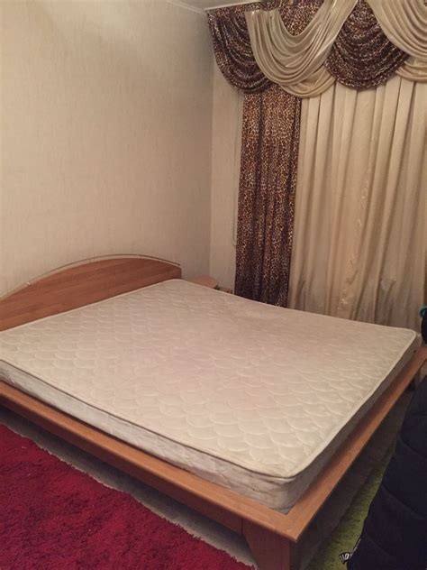 Кровать 200х210 см +матрас+2 тумбочки