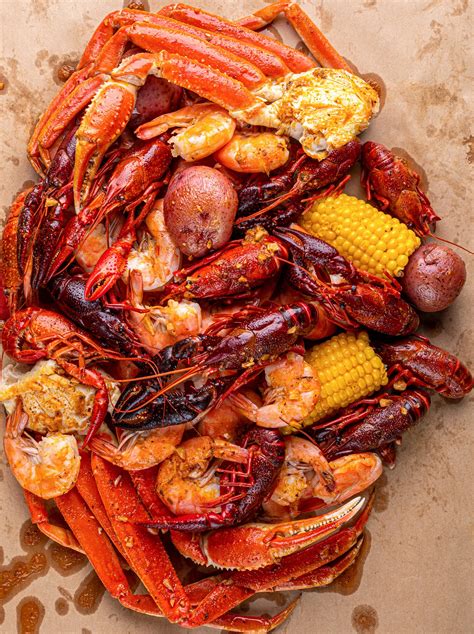 Hook & Reel Cajun Seafood & Bar | Jacksonville NC