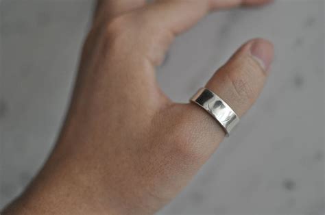 На каком пальце вы носите кольцо и что это значит — Jewellery Mag