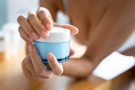 How to Create a Non-Toxic Skincare Routine - FULLforLife