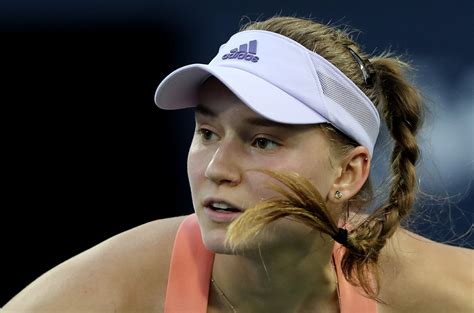 Rybakina reaches 4th final of 2020 in Dubai; facing Halep