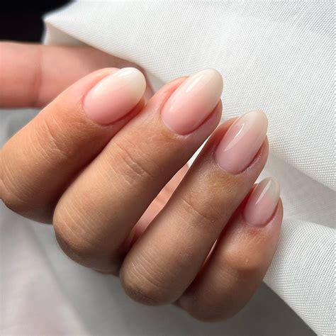 short oval nail ideas  clean aesthetics pixelify