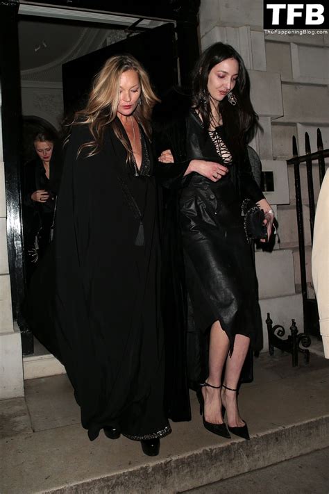 Kate Moss Shows Her Nude Breasts In London (119 New Photos