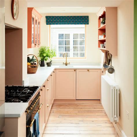 how much to fit a small kitchen