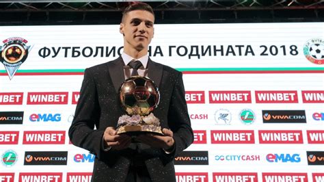 Кой е Кирил Десподов: Любимец на Стоичков и най-млад №1 след Бербатов ...