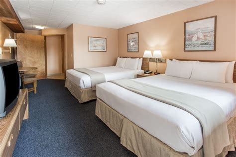 Days Inn by Wyndham West Allis/Milwaukee | West Allis, WI Hotels