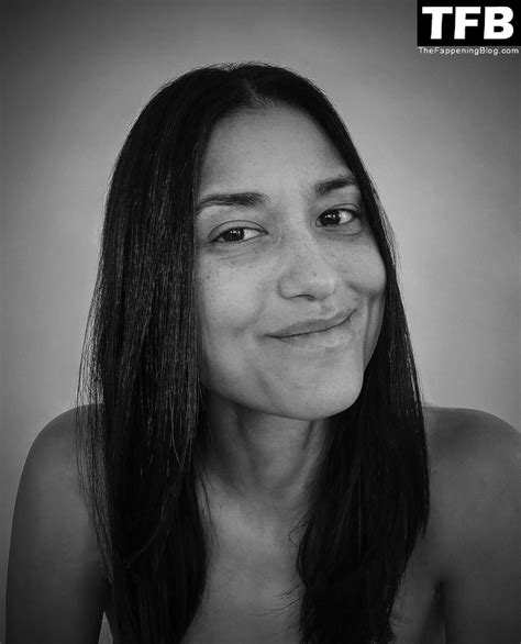 Julia Jones Nude & Sexy Collection (20 Photos) | #TheFappening